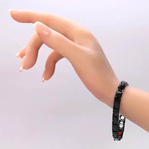 Stainless steel bracelet with easy clip lock. - Picture 11 of 12